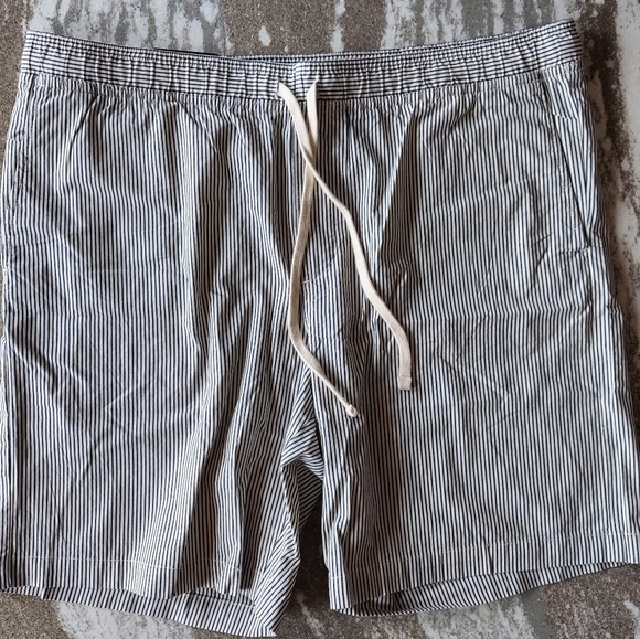 Banana Republic Men's Pull on Deck Shorts New Size XL - Picture 1 of 2